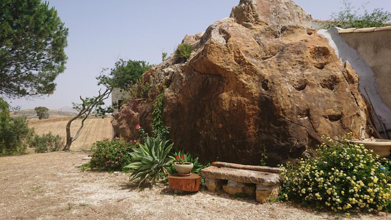 Helimos Bed&Breakfast Segesta Temple-Castellammare Калатафими Екстериор снимка