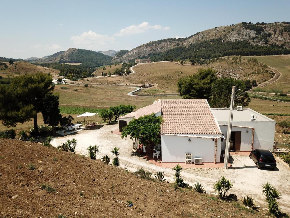 Helimos Bed&Breakfast Segesta Temple-Castellammare Калатафими Екстериор снимка
